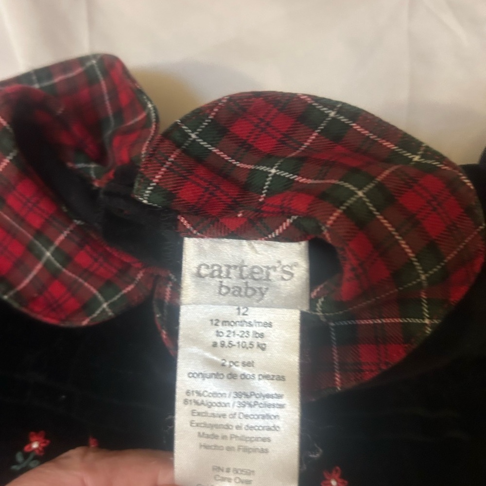 Carter’s Baby Girl 12 Months Velvet Tartan Plaid Jumper Romper Christmas - Picture 7 of 7